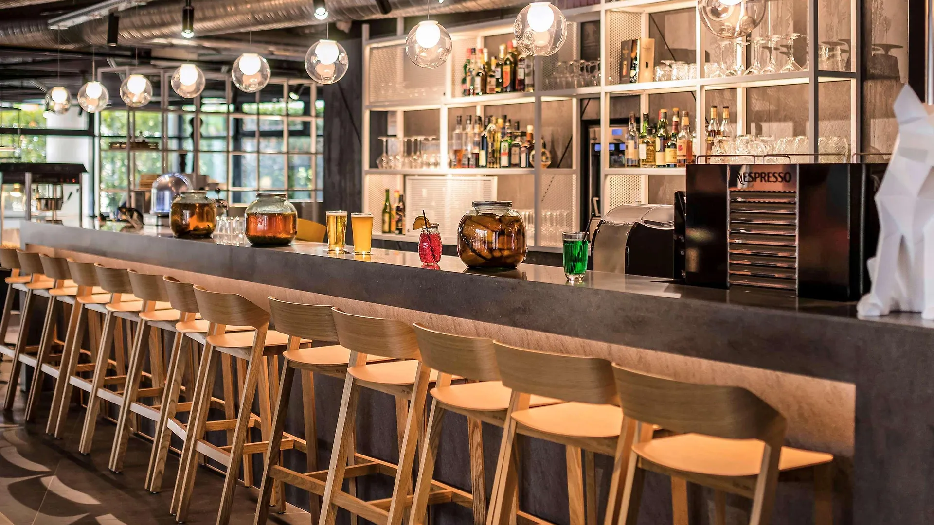 **** Hotel Novotel Annecy Centre France