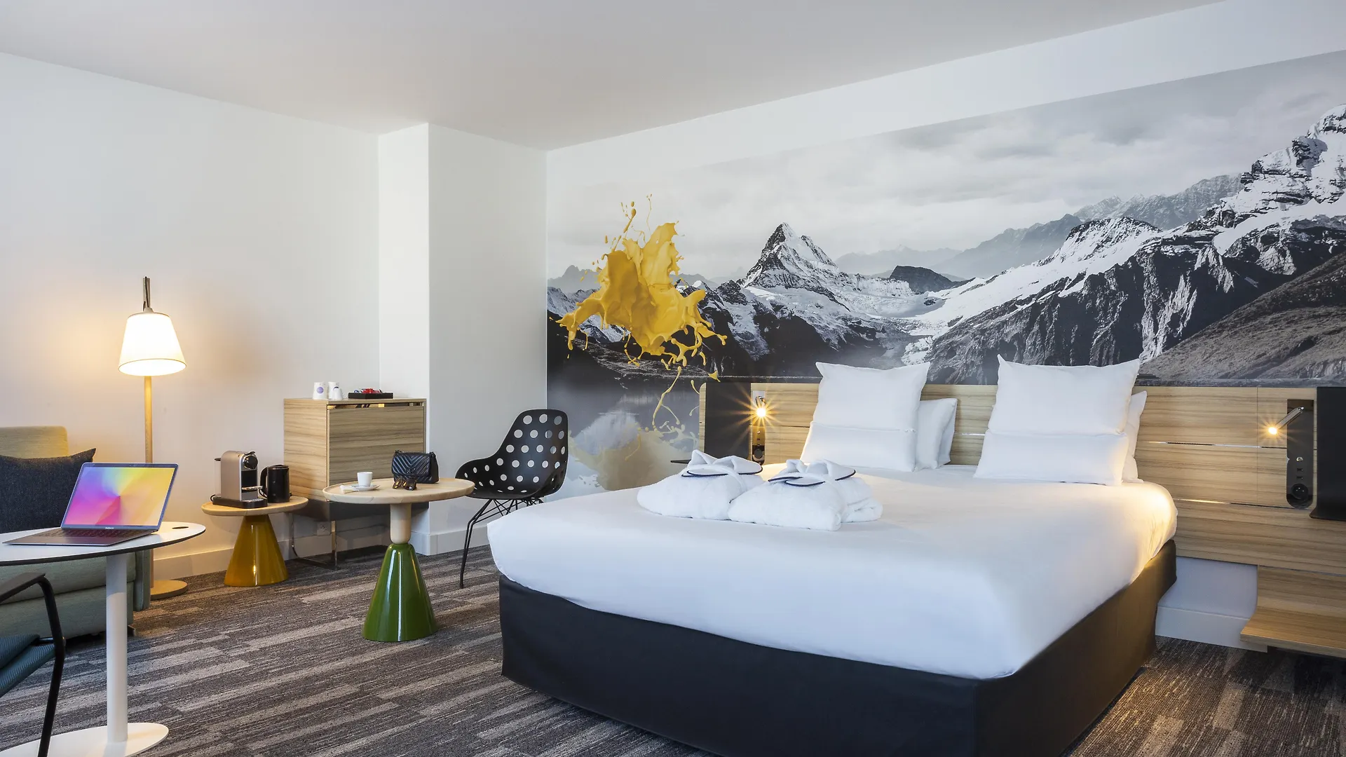 Novotel Annecy Centre 4*,