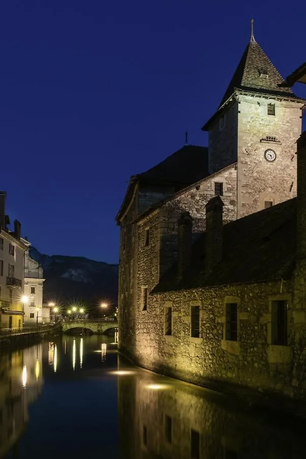 Novotel Annecy Centre Hotel